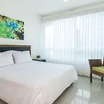 Travelers Orange Cartagena