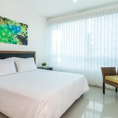 Travelers Orange Cartagena 3*